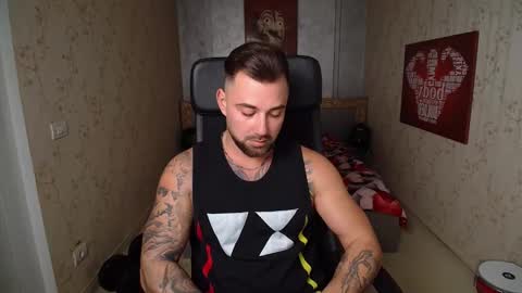 Snapshot of duncanstones chatting on 12-19-24, 05:40 DuncanStone online show from 12-19-24, 05:40