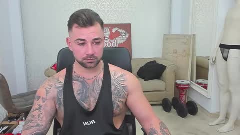 Snapshot of duncanstones chatting on 01-09-25, 01:24 DuncanStone online show from 01-09-25, 01:24