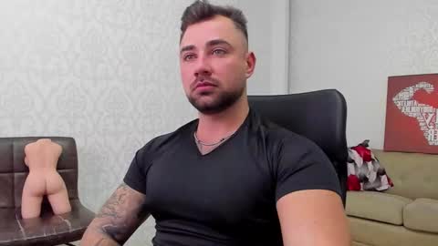 Snapshot of duncanstones chatting on 01-10-25, 02:45 DuncanStone online show from 01-10-25, 02:45