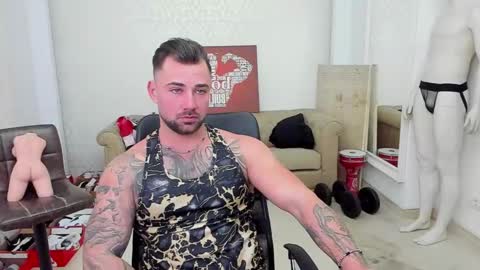 Snapshot of duncanstones chatting on 01-11-25, 11:23 DuncanStone online show from 01-11-25, 11:23