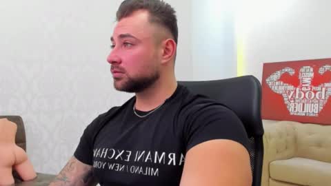 Snapshot of duncanstones chatting on 01-20-25, 12:28 DuncanStone online show from 01-20-25, 12:28