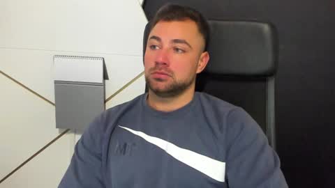 Snapshot of duncanstones chatting on 02-09-25, 05:29 DuncanStone online show from 02-09-25, 05:29