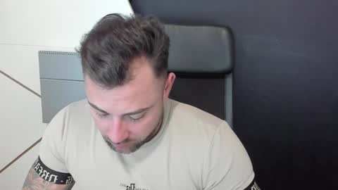 Snapshot of duncanstones chatting on 02-27-25, 02:32 DuncanStone online show from 02-27-25, 02:32