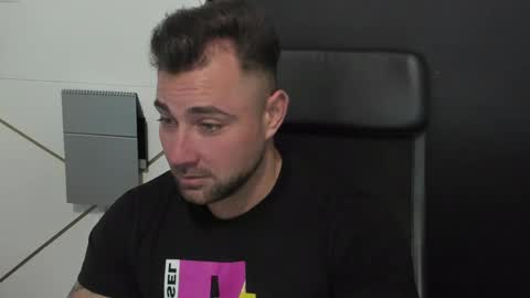 Snapshot of duncanstones chatting on 03-07-25, 12:12 DuncanStone online show from 03-07-25, 12:12