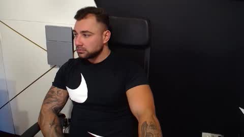 Snapshot of duncanstones chatting on 09-16-25, 04:35 DuncanStone online show from 09-16-25, 04:35