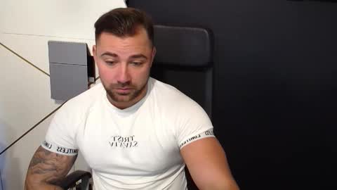 Snapshot of duncanstones chatting on 09-21-25, 05:31 DuncanStone online show from 09-21-25, 05:31