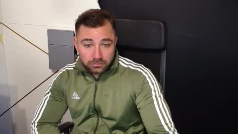 Snapshot of duncanstones chatting on 09-23-25, 04:26 DuncanStone online show from 09-23-25, 04:26