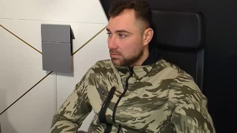 Snapshot of duncanstones chatting on 11-03-25, 04:58 DuncanStone online show from 11-03-25, 04:58