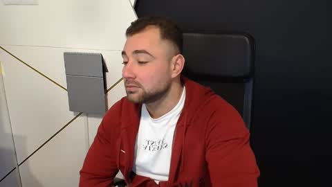 Snapshot of duncanstones chatting on 11-07-25, 05:40 DuncanStone online show from 11-07-25, 05:40