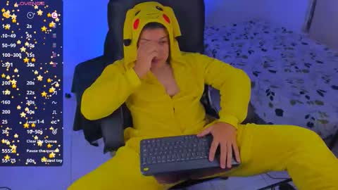 Snapshot of dunkan_kravitz chatting on 10-22-25, 02:23 Dunkan Kravitz online show from 10-22-25, 02:23