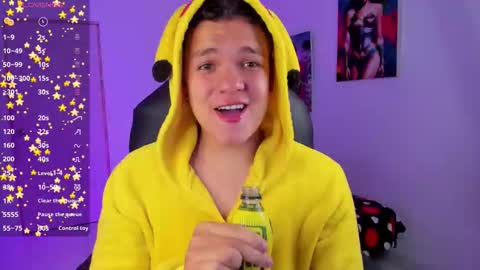 Snapshot of dunkan_kravitz chatting on 11-17-25, 11:54 Dunkan Kravitz online show from 11-17-25, 11:54