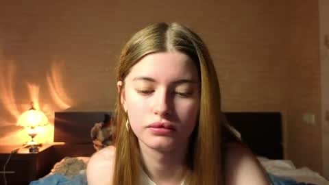 Snapshot of duoemi chatting on 07-09-26, 11:58 Jake And Emilia online show from 07-09-26, 11:58