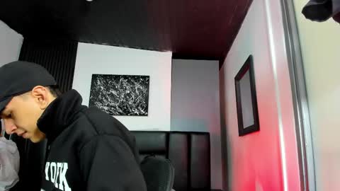 Thomas and Noah online show from 09-30-25, 12:32