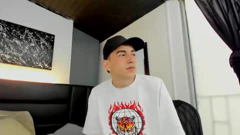 Thomas and Noah online show from 10-07-25, 01:19