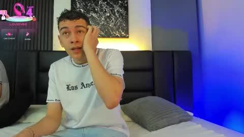 Thomas and Noah online show from 11-23-25, 01:00