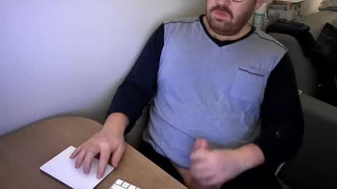 FloFrenchCurv288 online show from 02-23-26, 11:24