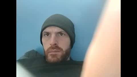 Snapshot of dust3229 chatting on 12-17-25, 09:32 dust3229 online show from 12-17-25, 09:32