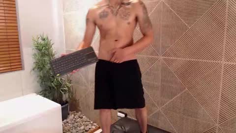 Dustin Sonne online show from 01-30-25, 06:24