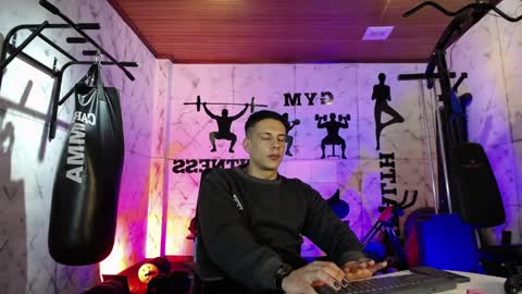 Snapshot of dustin_sonne chatting on 03-30-26, 03:29 Dustin Sonne online show from 03-30-26, 03:29