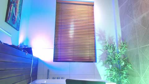 Snapshot of dustin_sonne chatting on 04-01-26, 03:40 Dustin Sonne online show from 04-01-26, 03:40