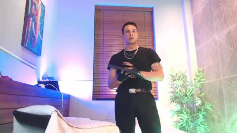 Snapshot of dustin_sonne chatting on 04-11-26, 04:06 Dustin Sonne online show from 04-11-26, 04:06