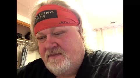 Snapshot of dustyballzer chatting on 12-29-24, 04:40 Dusty online show from 12-29-24, 04:40