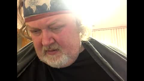 Snapshot of dustyballzer chatting on 12-31-24, 02:40 Dusty online show from 12-31-24, 02:40