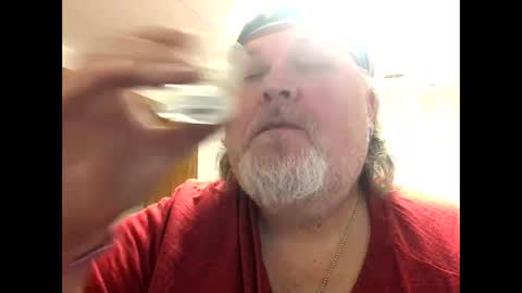 Snapshot of dustyballzer chatting on 01-06-25, 10:26 Dusty online show from 01-06-25, 10:26