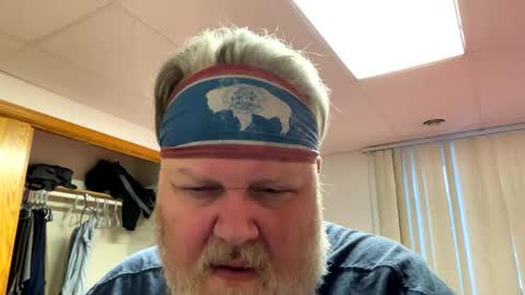 Snapshot of dustyballzer chatting on 02-10-25, 11:34 Dusty online show from 02-10-25, 11:34