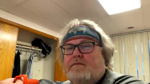 Snapshot of dustyballzer chatting on 05-01-26, 12:10 Dusty online show from 05-01-26, 12:10