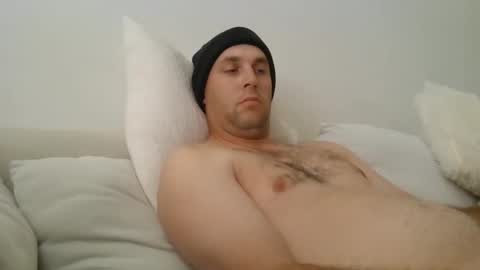 Snapshot of dustyroy09 chatting on 04-23-26, 06:14 dustyroy09 online show from 04-23-26, 06:14