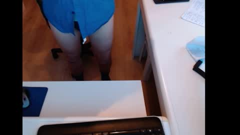 Snapshot of dutchpornking2 chatting on 11-15-25, 08:33 dutchpornking2 online show from 11-15-25, 08:33