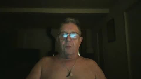 Snapshot of dutchsmooth chatting on 12-13-24, 06:31 dutchsmooth online show from 12-13-24, 06:31