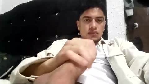 Snapshot of duvanarleyy chatting on 09-20-25, 11:22 duvanarleyy online show from 09-20-25, 11:22