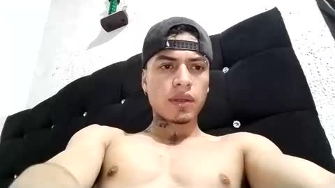 Snapshot of duvanarleyy chatting on 09-27-25, 02:27 duvanarleyy online show from 09-27-25, 02:27