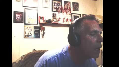 Snapshot of dwinmontana chatting on 10-10-25, 04:33 dwinmontana online show from 10-10-25, 04:33