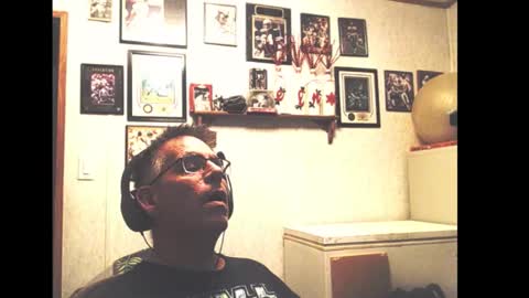 Snapshot of dwinmontana chatting on 12-21-25, 08:21 dwinmontana online show from 12-21-25, 08:21