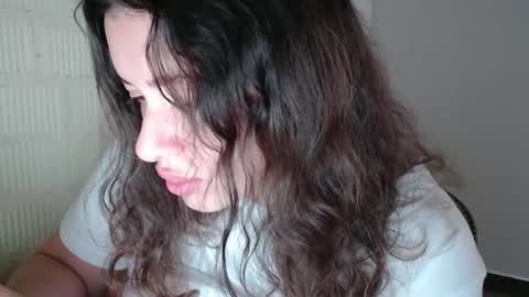 Snapshot of dyafirst chatting on 02-01-25, 08:39 Dya online show from 02-01-25, 08:39