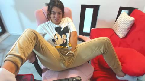 dayana online show from 12-22-25, 07:05