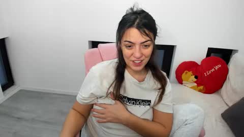 dayana online show from 01-18-26, 05:44