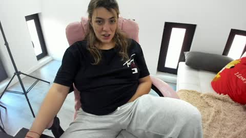 dayana online show from 04-05-26, 05:04