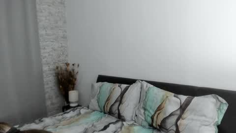 Snapshot of dyanne18 chatting on 11-20-25, 05:12 Dyanne online show from 11-20-25, 05:12