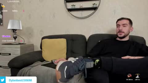 Dylan online show from 02-18-26, 12:50