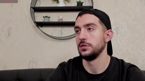 Dylan online show from 02-24-26, 12:19