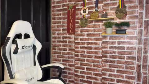 Dylangusss online show from 02-15-26, 06:43