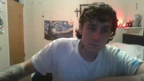 Snapshot of dylanjowelch chatting on 01-20-25, 12:25 Aurora online show from 01-20-25, 12:25