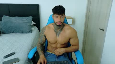 Snapshot of dylanrivera_ chatting on 07-13-26, 01:52 Dylan Rivera online show from 07-13-26, 01:52
