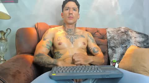 Snapshot of dylanstonne1 chatting on 01-23-25, 03:05 D Y L A N online show from 01-23-25, 03:05