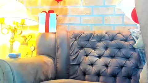 Snapshot of dylanstonne1 chatting on 02-08-25, 02:26 D Y L A N online show from 02-08-25, 02:26