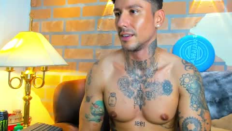 Snapshot of dylanstonne1 chatting on 02-23-25, 12:19 D Y L A N online show from 02-23-25, 12:19